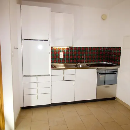 Residenza Lagrev 1 Zimmerwohnung - Nr 003 - Typ 12a - Hochparterre - Sued Apartment *